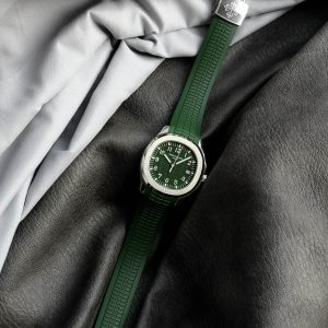 Patek Philippe Aquanaut 5168G-010 Stainless Steel Green Dial Rubber Strap Watch - Image 6