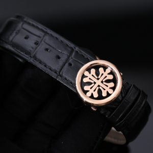 Luxury Men's Watch High Quality Leather Band Elegant Sapphire Crystal 43mm - Image 10