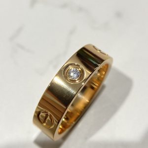 Cardinal Rose Gold 3-Diamond Ring with Custom Fit - Image 7