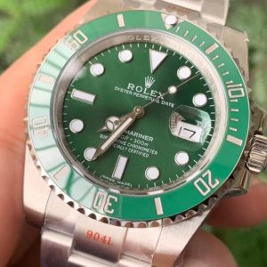 NOOB Rolex Submariner V11 Clone with Advanced Green Bezel - Image 5