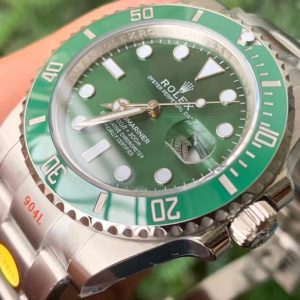 NOOB Rolex Submariner V11 Clone with Advanced Green Bezel - Image 7