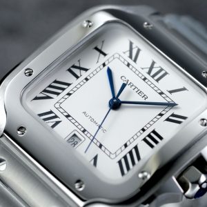 Luxurious Cartier Watch with Advanced Features and Aesthetics - Image 5