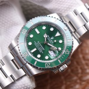 NOOB Rolex Submariner V11 Green Cerachrom Clone with Blue Sapphire and Instant Clasp - Image 4