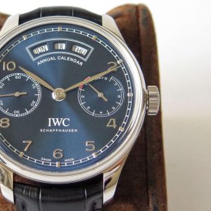 Ultra-Realistic IWC 52850 Replica with Calendar Functions - Image 5