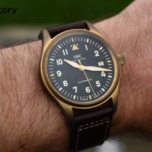 Historic Bronze Spitfire Watch with Olive Green Dial - Image 6