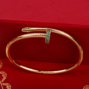 Luxury Cartier-Inspired Nail Bracelet Set with Green Diamonds - Image 3