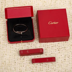 Luxury Cartier-Inspired Nail Bracelet Set with Green Diamonds - Image 1