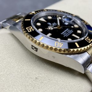 Rolex 41mm 2-Tone Submariner 3235 904L Stainless Steel with Craftsmanship - Image 7