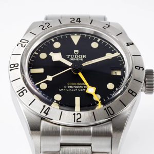 Tudor Black Bay Pro 39MM Vintage Rolex Inspired Chronograph Watch - Image 4