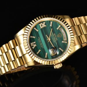 Rolex Day-Date Sunday Dial Green Malachite 36mm Elegance for Aspiring Youth - Image 5