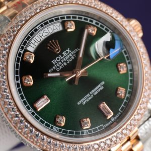 Luxurious Swarovski Diamond Rolex Daytona Clone - Image 1