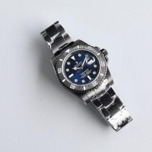 Customized ROLEX BLAKEN Sub Diver's Watch with Diamond Studded Dial - Image 6