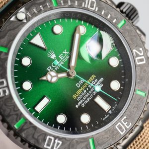 2023 ROLEX Submariner DIW Parakeet Custom Edition Luxury Features - Image 8