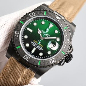 2023 ROLEX Submariner DIW Parakeet Custom Edition Luxury Features - Image 4