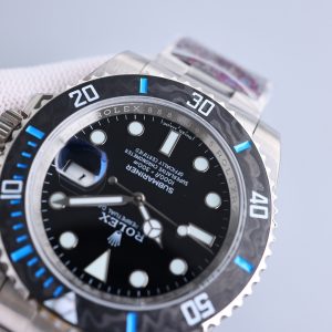 Luxury Carbon Fiber Submariner Clone with Automatic Movement - Image 6