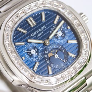 Patek Philippe 5740/1G-001: Elite Swiss Nautilus, Complex Functions - Image 3