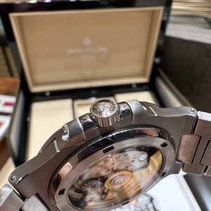 Patek Philippe Nautilus Steel King Classic Design Automatic Movement Watch - Image 7