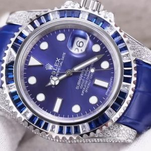 Luxury Rolex Submariner V4 edition: Iconic Sub, Premium Sapphire Detail - Image 1